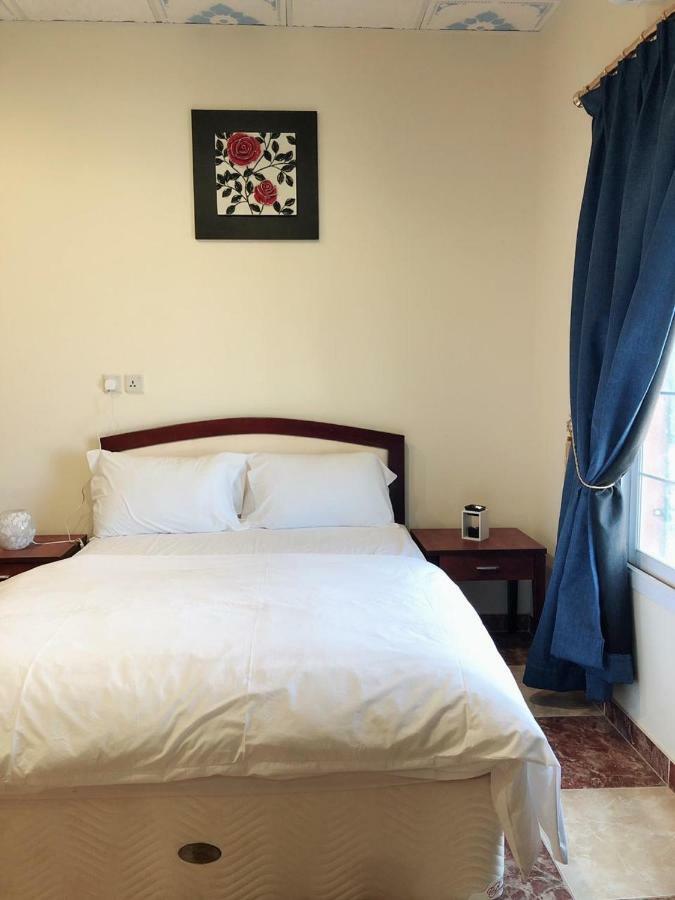 سرو للوحدات السكنية Hotel Al Namas Екстериор снимка